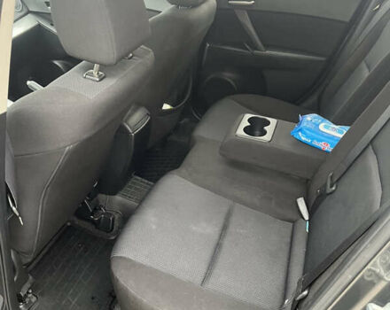 Серый Мазда 3, объемом двигателя 1.6 л и пробегом 255 тыс. км за 6600 $, фото 26 на Automoto.ua