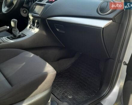 Серый Мазда 3, объемом двигателя 1.56 л и пробегом 158 тыс. км за 6500 $, фото 8 на Automoto.ua