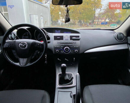 Сірий Мазда 3, об'ємом двигуна 1.56 л та пробігом 300 тис. км за 7299 $, фото 10 на Automoto.ua