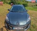 Серый Мазда 3, объемом двигателя 2 л и пробегом 210 тыс. км за 5000 $, фото 2 на Automoto.ua