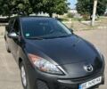 Сірий Мазда 3, об'ємом двигуна 1.6 л та пробігом 300 тис. км за 6600 $, фото 3 на Automoto.ua