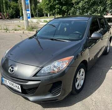 Сірий Мазда 3, об'ємом двигуна 1.6 л та пробігом 300 тис. км за 6600 $, фото 9 на Automoto.ua