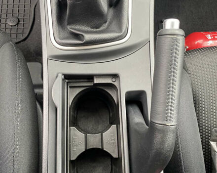 Серый Мазда 3, объемом двигателя 1.56 л и пробегом 164 тыс. км за 8499 $, фото 32 на Automoto.ua