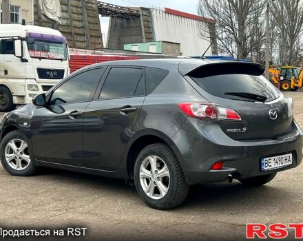 Серый Мазда 3, объемом двигателя 1.6 л и пробегом 210 тыс. км за 7300 $, фото 3 на Automoto.ua