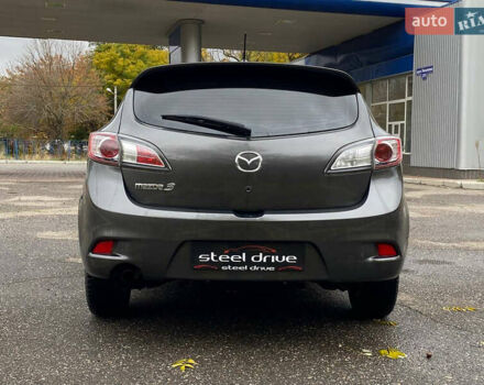 Сірий Мазда 3, об'ємом двигуна 1.56 л та пробігом 300 тис. км за 7299 $, фото 5 на Automoto.ua