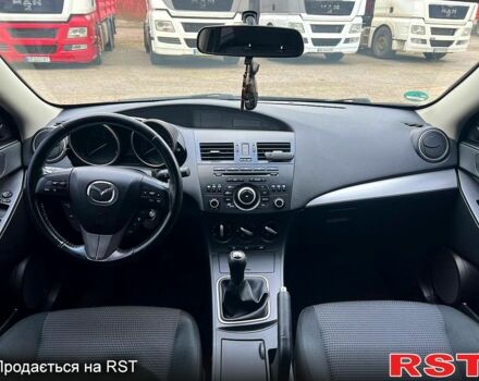 Серый Мазда 3, объемом двигателя 1.6 л и пробегом 210 тыс. км за 7300 $, фото 4 на Automoto.ua