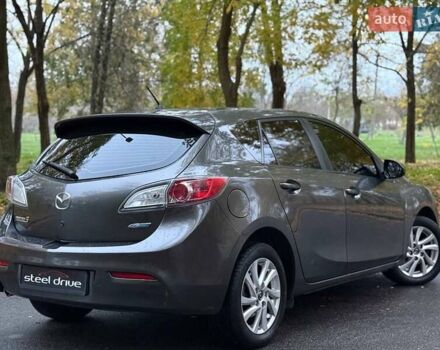 Серый Мазда 3, объемом двигателя 2 л и пробегом 160 тыс. км за 8699 $, фото 5 на Automoto.ua
