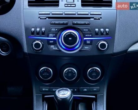 Серый Мазда 3, объемом двигателя 2 л и пробегом 160 тыс. км за 8699 $, фото 18 на Automoto.ua