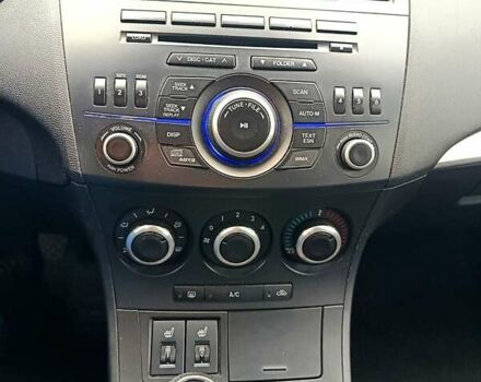 Серый Мазда 3, объемом двигателя 2 л и пробегом 156 тыс. км за 6900 $, фото 12 на Automoto.ua