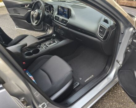 Серый Мазда 3, объемом двигателя 2 л и пробегом 61 тыс. км за 9999 $, фото 13 на Automoto.ua