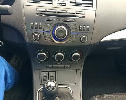 Серый Мазда 3, объемом двигателя 2 л и пробегом 156 тыс. км за 6900 $, фото 16 на Automoto.ua