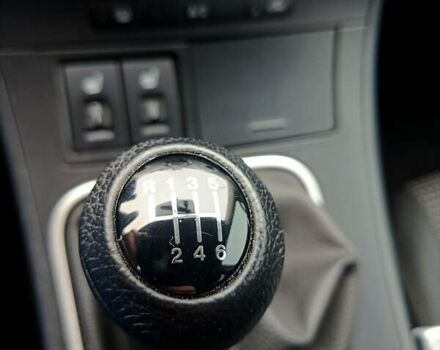 Серый Мазда 3, объемом двигателя 2 л и пробегом 156 тыс. км за 6900 $, фото 11 на Automoto.ua