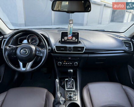 Серый Мазда 3, объемом двигателя 2.2 л и пробегом 235 тыс. км за 11900 $, фото 4 на Automoto.ua
