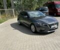Серый Мазда 3, объемом двигателя 2 л и пробегом 210 тыс. км за 11111 $, фото 3 на Automoto.ua
