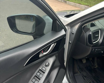 Серый Мазда 3, объемом двигателя 2.19 л и пробегом 190 тыс. км за 10300 $, фото 11 на Automoto.ua