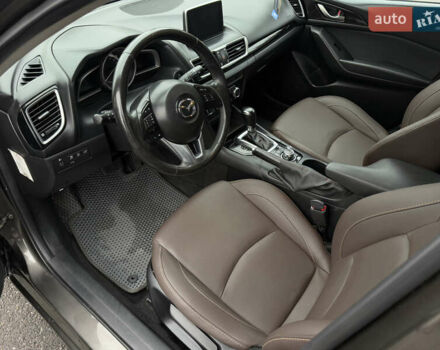 Сірий Мазда 3, об'ємом двигуна 2.19 л та пробігом 236 тис. км за 11500 $, фото 9 на Automoto.ua