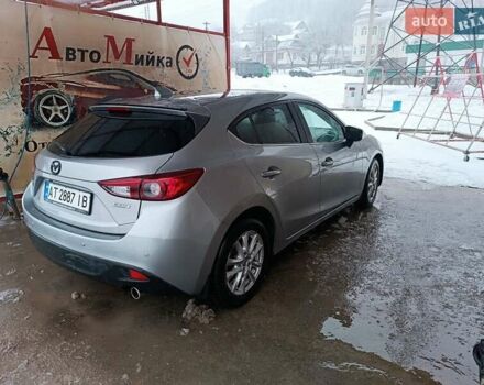 Сірий Мазда 3, об'ємом двигуна 2.19 л та пробігом 247 тис. км за 10000 $, фото 7 на Automoto.ua