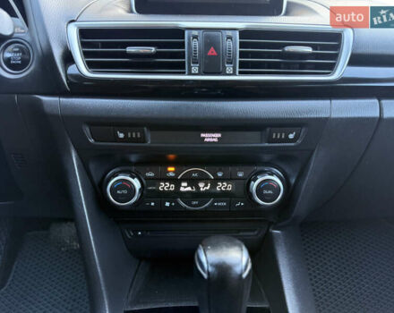 Серый Мазда 3, объемом двигателя 2.2 л и пробегом 235 тыс. км за 11900 $, фото 27 на Automoto.ua