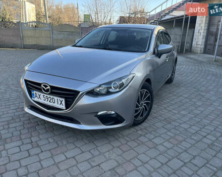 Серый Мазда 3, объемом двигателя 2 л и пробегом 157 тыс. км за 8950 $, фото 1 на Automoto.ua