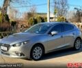 Серый Мазда 3, объемом двигателя 2 л и пробегом 160 тыс. км за 10000 $, фото 2 на Automoto.ua