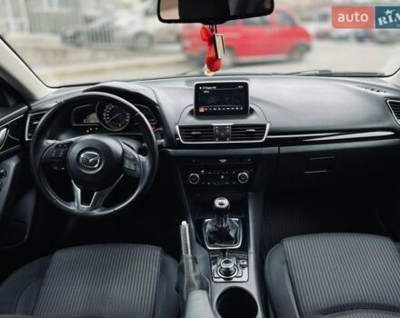 Серый Мазда 3, объемом двигателя 2.19 л и пробегом 266 тыс. км за 10399 $, фото 28 на Automoto.ua