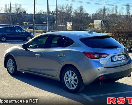 Серый Мазда 3, объемом двигателя 2 л и пробегом 160 тыс. км за 10000 $, фото 3 на Automoto.ua