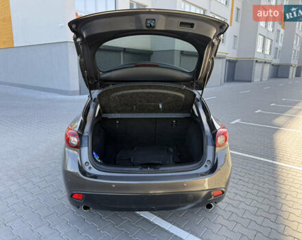 Серый Мазда 3, объемом двигателя 2.2 л и пробегом 235 тыс. км за 11900 $, фото 19 на Automoto.ua