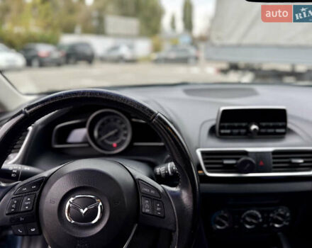 Серый Мазда 3, объемом двигателя 2 л и пробегом 114 тыс. км за 9400 $, фото 2 на Automoto.ua