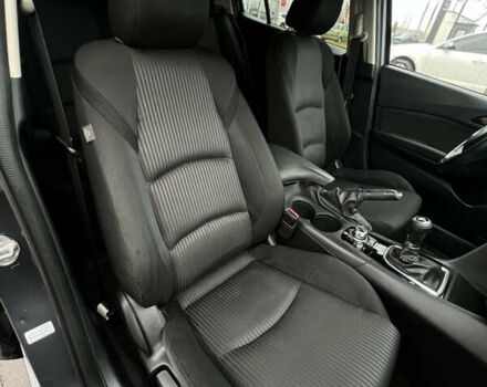 Серый Мазда 3, объемом двигателя 2.2 л и пробегом 255 тыс. км за 10500 $, фото 27 на Automoto.ua