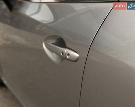 Серый Мазда 3, объемом двигателя 2 л и пробегом 80 тыс. км за 10990 $, фото 7 на Automoto.ua