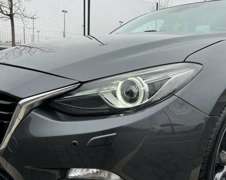 Серый Мазда 3, объемом двигателя 2.2 л и пробегом 255 тыс. км за 10500 $, фото 3 на Automoto.ua