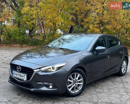Серый Мазда 3, объемом двигателя 1.5 л и пробегом 39 тыс. км за 13790 $, фото 4 на Automoto.ua