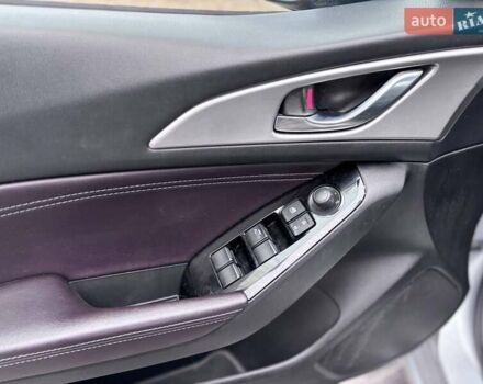 Серый Мазда 3, объемом двигателя 2.49 л и пробегом 82 тыс. км за 9999 $, фото 9 на Automoto.ua