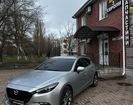 Серый Мазда 3, объемом двигателя 2.4 л и пробегом 101 тыс. км за 10800 $, фото 1 на Automoto.ua