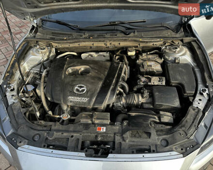 Серый Мазда 3, объемом двигателя 2.4 л и пробегом 101 тыс. км за 10800 $, фото 18 на Automoto.ua