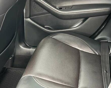 Серый Мазда 3, объемом двигателя 2.5 л и пробегом 9 тыс. км за 20100 $, фото 19 на Automoto.ua