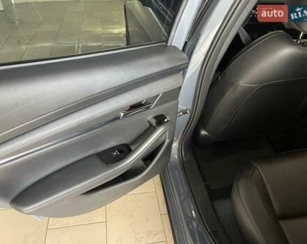 Серый Мазда 3, объемом двигателя 2.5 л и пробегом 9 тыс. км за 20100 $, фото 63 на Automoto.ua