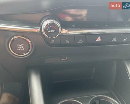 Серый Мазда 3, объемом двигателя 2.5 л и пробегом 9 тыс. км за 20100 $, фото 41 на Automoto.ua