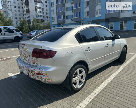 Сірий Мазда 3, об'ємом двигуна 2 л та пробігом 277 тис. км за 4300 $, фото 5 на Automoto.ua