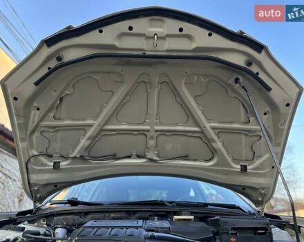 Сірий Мазда 3, об'ємом двигуна 1.6 л та пробігом 132 тис. км за 5500 $, фото 60 на Automoto.ua