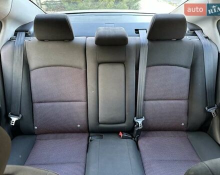 Сірий Мазда 3, об'ємом двигуна 1.6 л та пробігом 132 тис. км за 5500 $, фото 38 на Automoto.ua