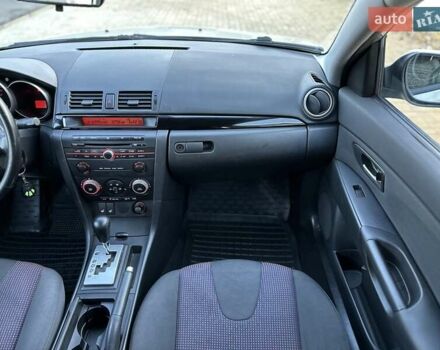 Сірий Мазда 3, об'ємом двигуна 1.6 л та пробігом 132 тис. км за 5500 $, фото 17 на Automoto.ua