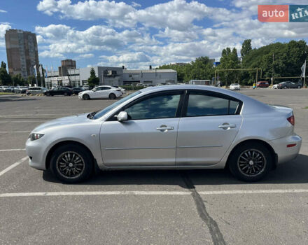 Сірий Мазда 3, об'ємом двигуна 1.6 л та пробігом 144 тис. км за 4600 $, фото 2 на Automoto.ua
