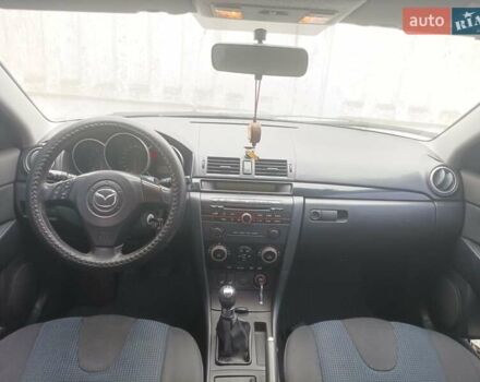 Сірий Мазда 3, об'ємом двигуна 1.6 л та пробігом 300 тис. км за 4800 $, фото 7 на Automoto.ua