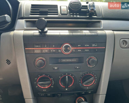 Сірий Мазда 3, об'ємом двигуна 1.6 л та пробігом 144 тис. км за 4600 $, фото 19 на Automoto.ua