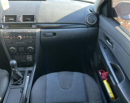 Серый Мазда 3, объемом двигателя 1.56 л и пробегом 335 тыс. км за 3300 $, фото 6 на Automoto.ua