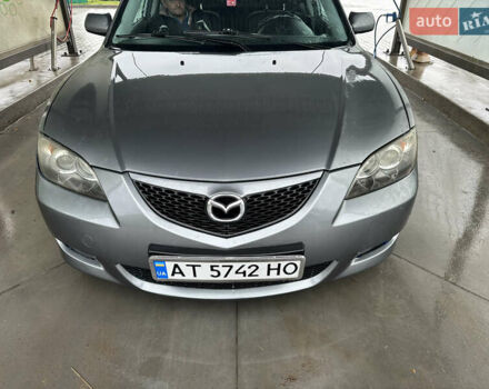 Серый Мазда 3, объемом двигателя 1.6 л и пробегом 189 тыс. км за 3500 $, фото 1 на Automoto.ua