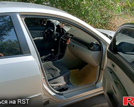 Сірий Мазда 3, об'ємом двигуна 1.6 л та пробігом 350 тис. км за 3400 $, фото 2 на Automoto.ua