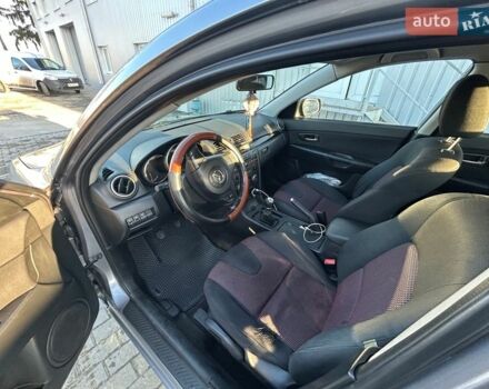 Серый Мазда 3, объемом двигателя 1.56 л и пробегом 349 тыс. км за 4400 $, фото 5 на Automoto.ua