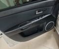 Серый Мазда 3, объемом двигателя 2 л и пробегом 250 тыс. км за 3600 $, фото 2 на Automoto.ua